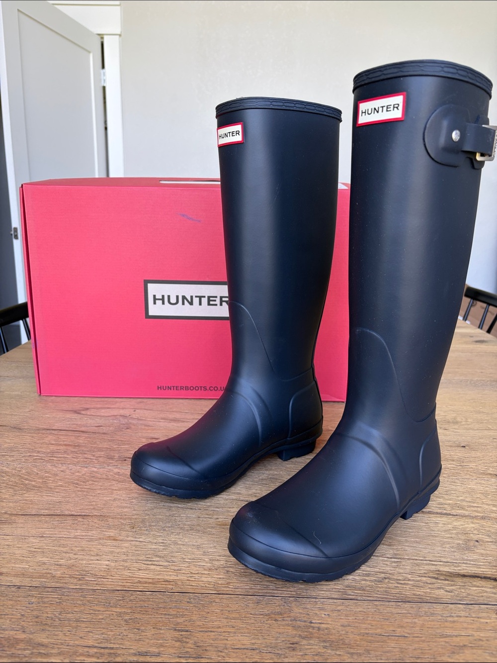 Size 7 Women's Hunter Original Tall Rain Boots WFT1000RMA NAVY